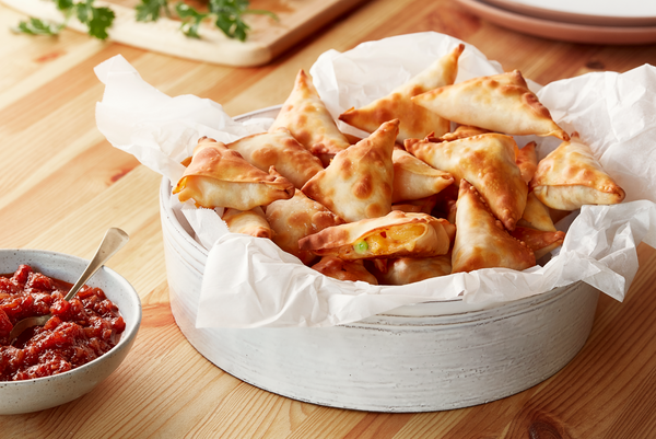 Mac & Cheese Stuffed Samosas with Tomato Chutney Recipe - Frigidaire Air Fry