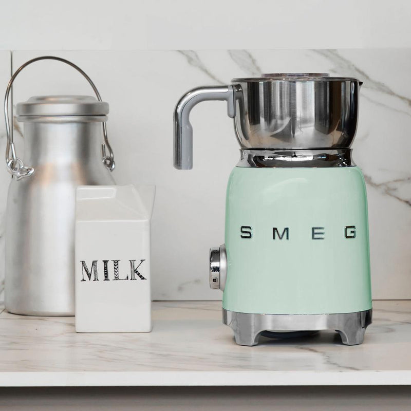Smeg 50's Style Aesthetic Milk Frother MFF11PGUS IMAGE 2