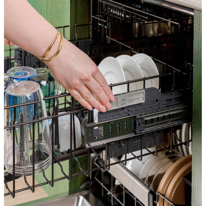 Café 24-inch Built-in Dishwasher with WiFi CDT858P2VS1 IMAGE 9