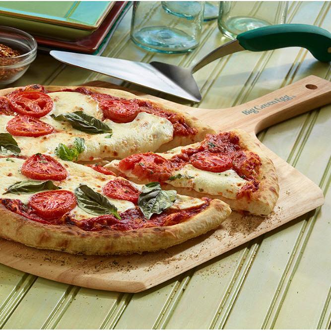 Big Green Egg Pizza Slice Server with Soft Grip Handle 114143 IMAGE 2