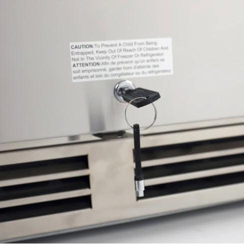 Avanti 5.4 cu. ft. Outdoor Compact Refrigerator OR543U3S IMAGE 7