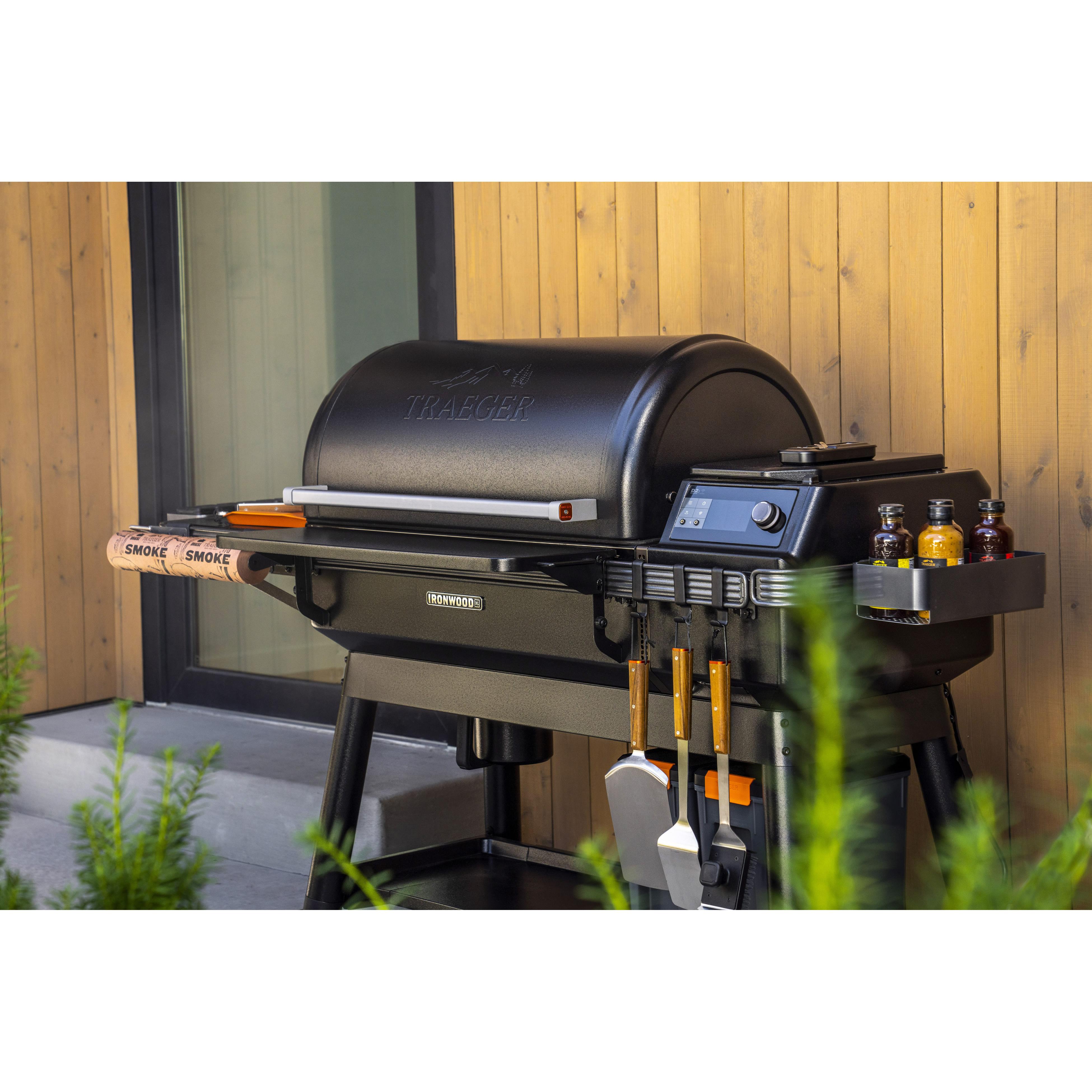 Traeger Ironwood Wood Pellet Grill TFB93RLGC IMAGE 9