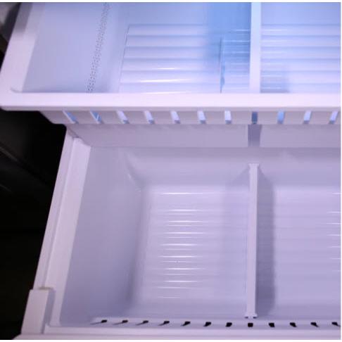 Avanti 29.5-inch, 17.5 cu. ft. Freestanding French 3-Door Refrigerator FFFDS175L3S IMAGE 9