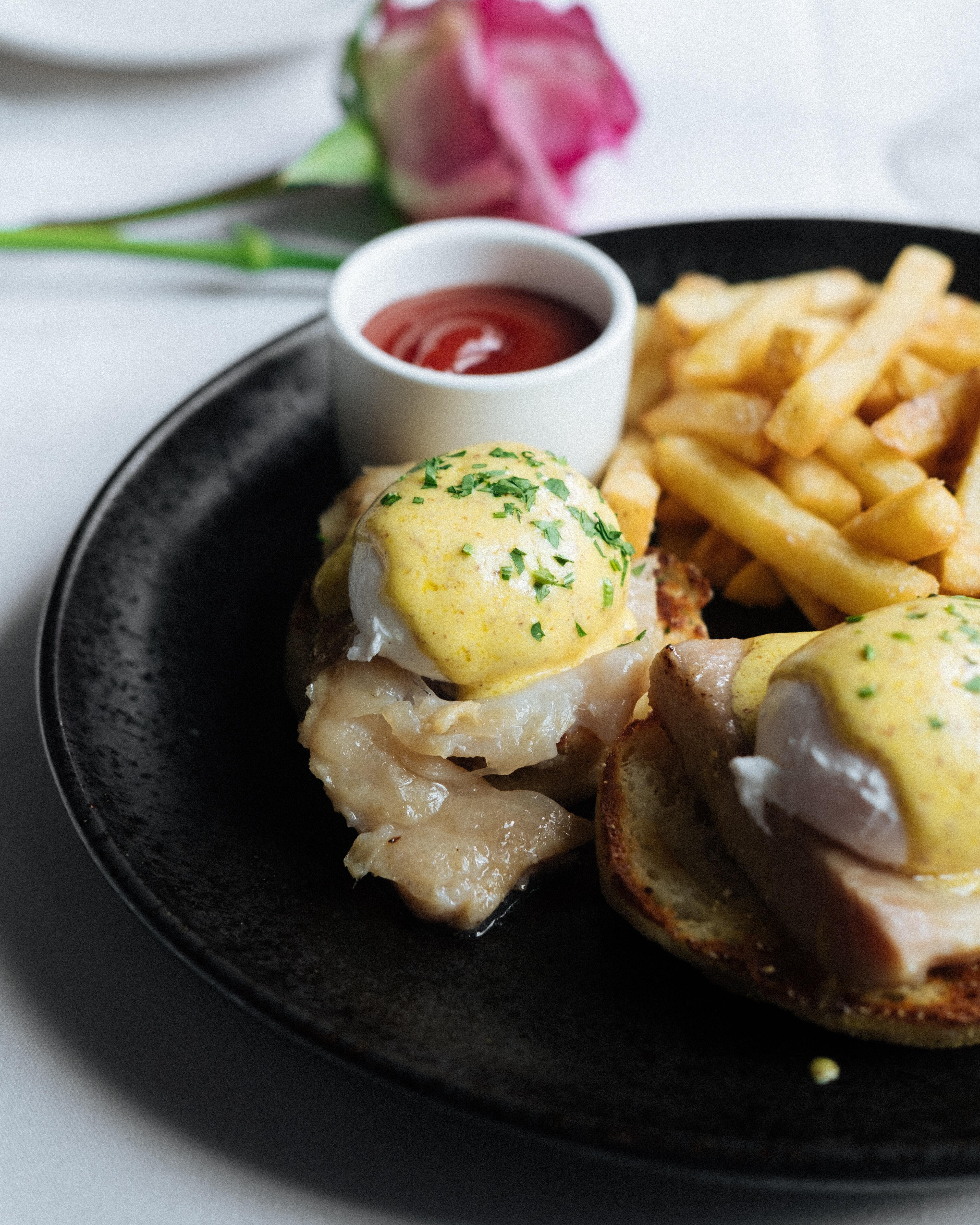 Easy Eggs Benedict with the Breville Joule