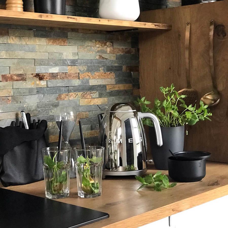 Smeg 1.7L Electric Kettle KLF03SSUS IMAGE 5