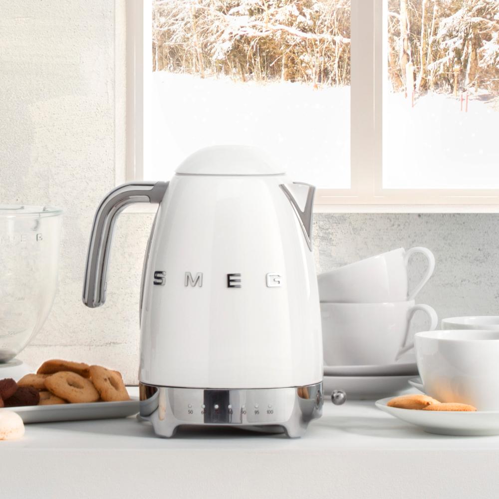 Smeg Retro-Style 1.7L Electric Kettle KLF04WHUS IMAGE 4