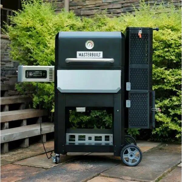 Masterbuilt Gravity Series™ 800 Charcoal Grill MB20040221 IMAGE 2