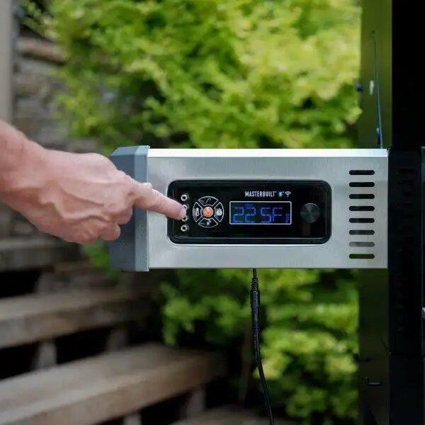 Masterbuilt Gravity Series™ 800 Charcoal Grill MB20040221 IMAGE 4