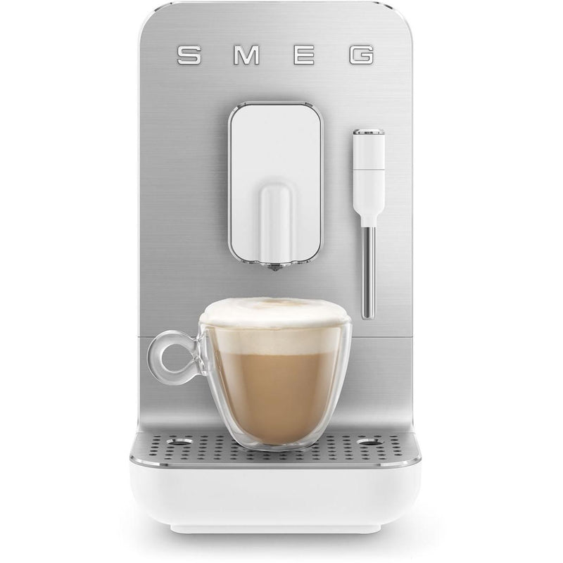 Smeg Retro-Style Automatic Coffee Machine BCC02WHMUS IMAGE 11