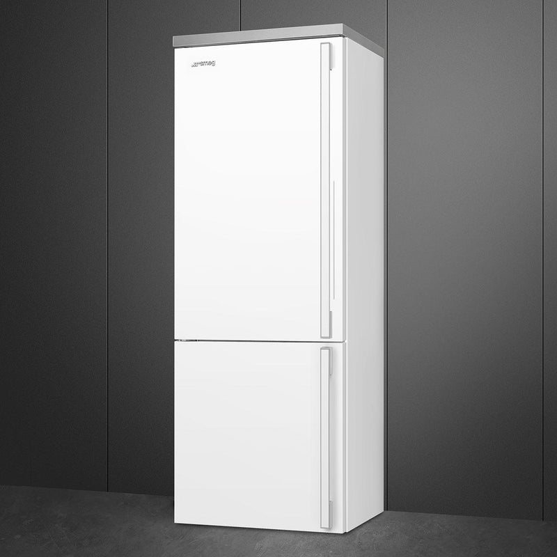 Smeg 28-inch, 18.01 cu. ft. Bottom Freezer Refrigerator FA490ULWH IMAGE 3