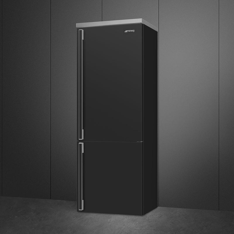 Smeg 28-inch, 18.01 cu. ft. Bottom Freezer Refrigerator FA490URAN IMAGE 4