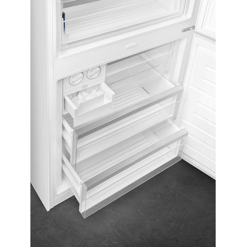 Smeg 28-inch, 18.01 cu. ft. Bottom Freezer Refrigerator FA490URWH IMAGE 10