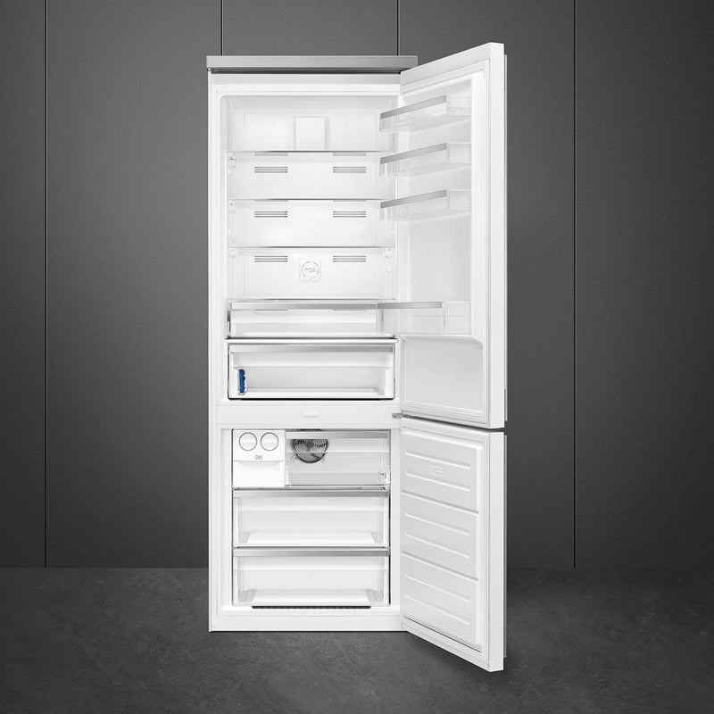Smeg 28-inch, 18.01 cu. ft. Bottom Freezer Refrigerator FA490URWH IMAGE 2