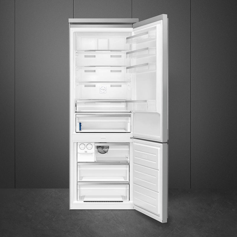 Smeg 28-inch, 18.01 cu. ft. Bottom Freezer Refrigerator FA490URX IMAGE 2