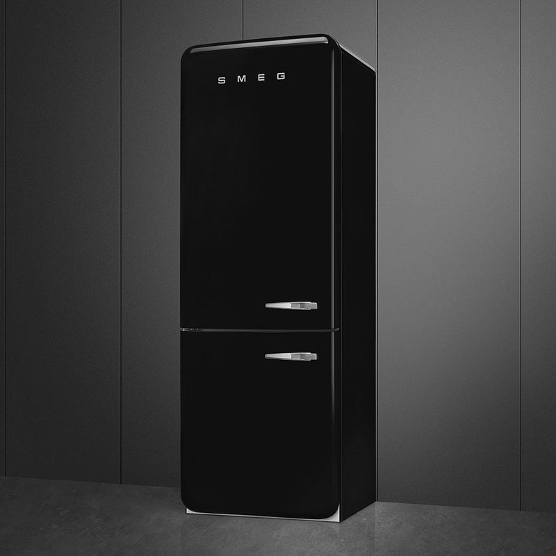 Smeg 28-inch, 18.01 cu. ft. Bottom Freezer Refrigerator FAB38ULBL IMAGE 4