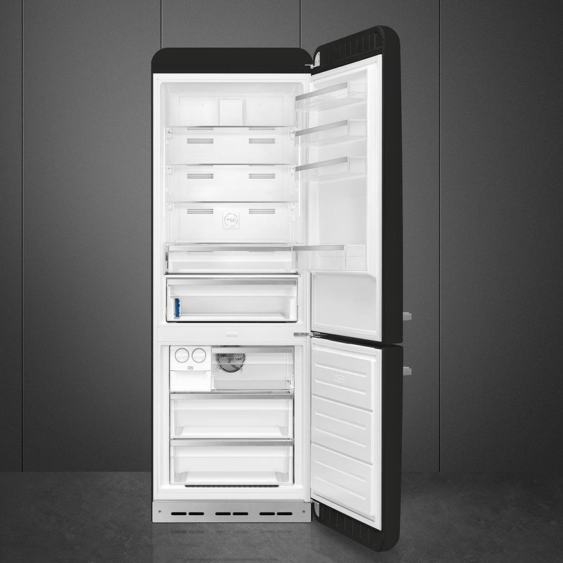 Smeg 28-inch, 18.01 cu. ft. Bottom Freezer Refrigerator FAB38URBL IMAGE 2