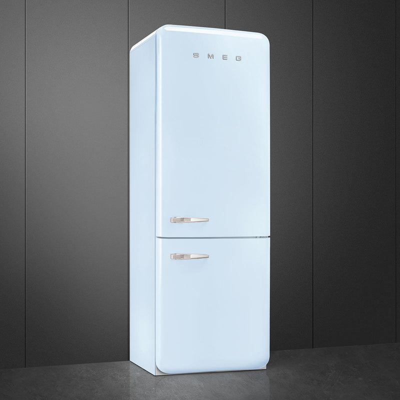 Smeg 28-inch, 18.01 cu. ft. Bottom Freezer Refrigerator FAB38URPB IMAGE 3