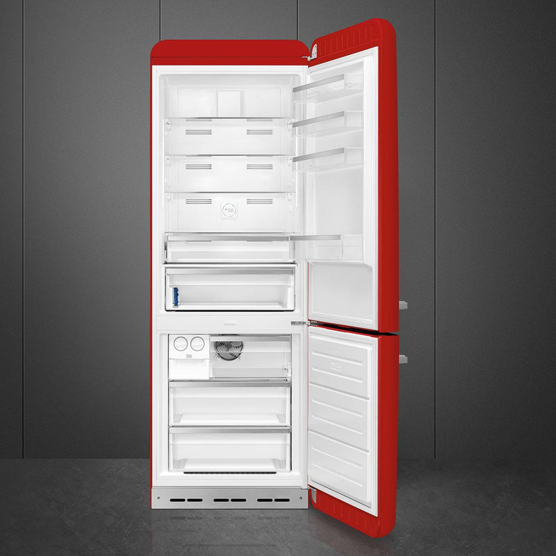 Smeg 28-inch, 18.01 cu. ft. Bottom Freezer Refrigerator FAB38URRD IMAGE 2