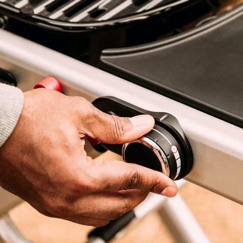 Weber Traveler RV Gas Grill 9011701 IMAGE 5