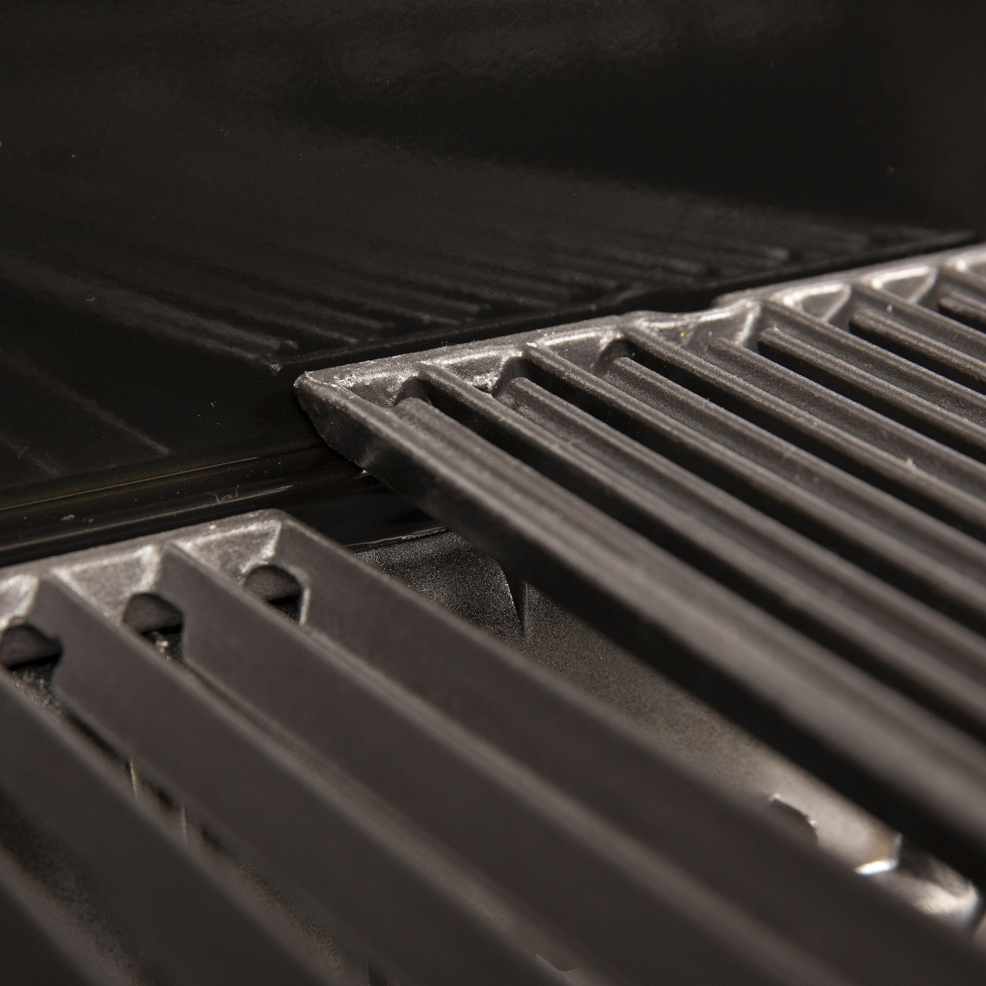 Broil King Crown™ Pro 320 Gas Grill 864217 IMAGE 13