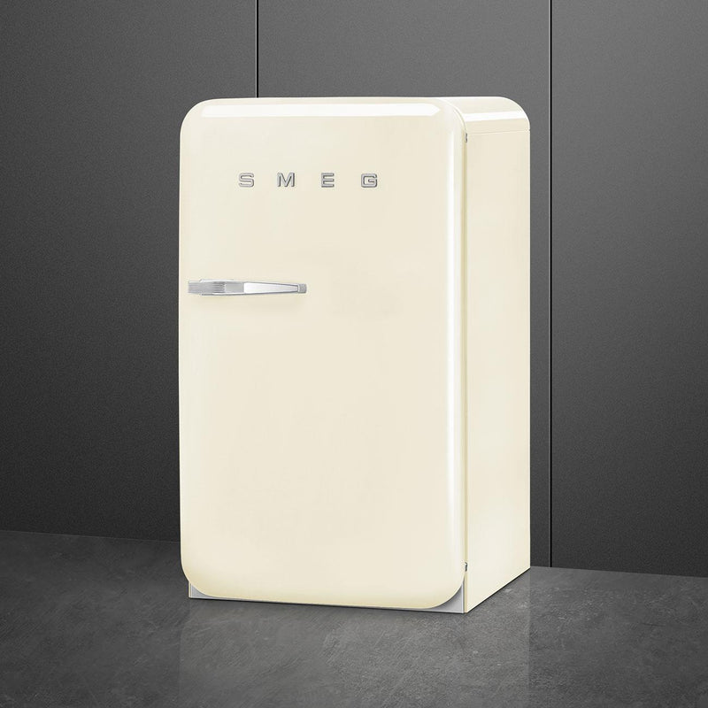 Smeg 22-inch, 4.48 cu. ft. Compact Refrigerator FAB10URCR3 IMAGE 3