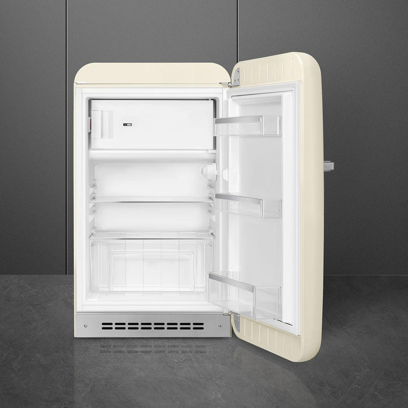 Smeg 22-inch, 4.48 cu. ft. Compact Refrigerator FAB10URCR3 IMAGE 4