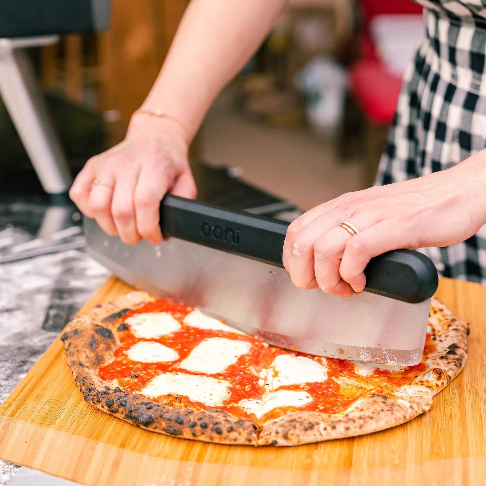 Ooni 14-inch Pizza Peel & Serving Board UU-P1CC00 IMAGE 3
