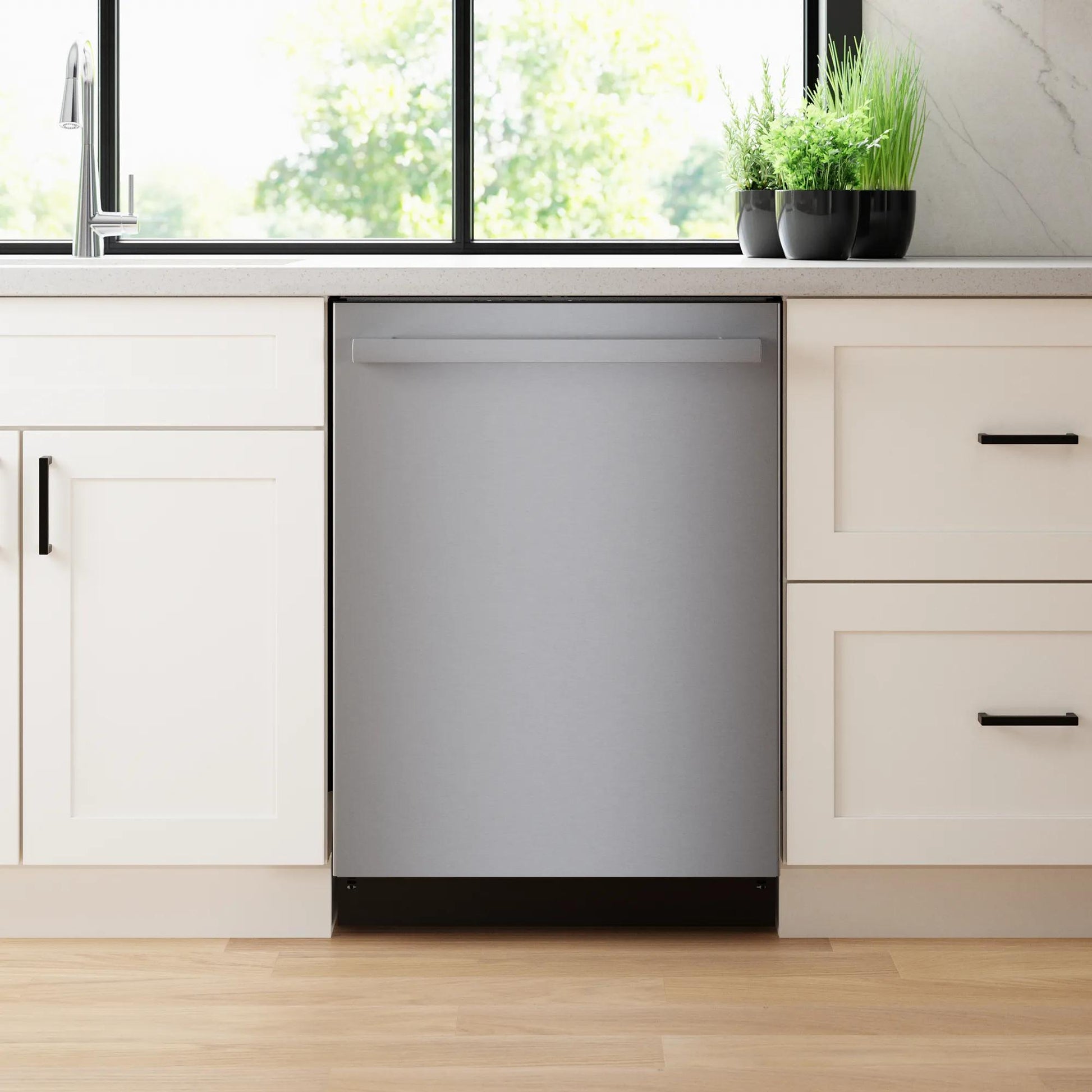 Bosch 24-inch Built-In Dishwasher SHX4AEF5N IMAGE 17