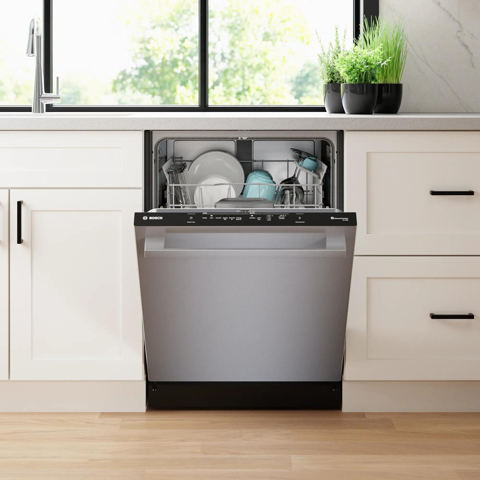Bosch 24-inch Built-In Dishwasher SHX4AEF5N IMAGE 18