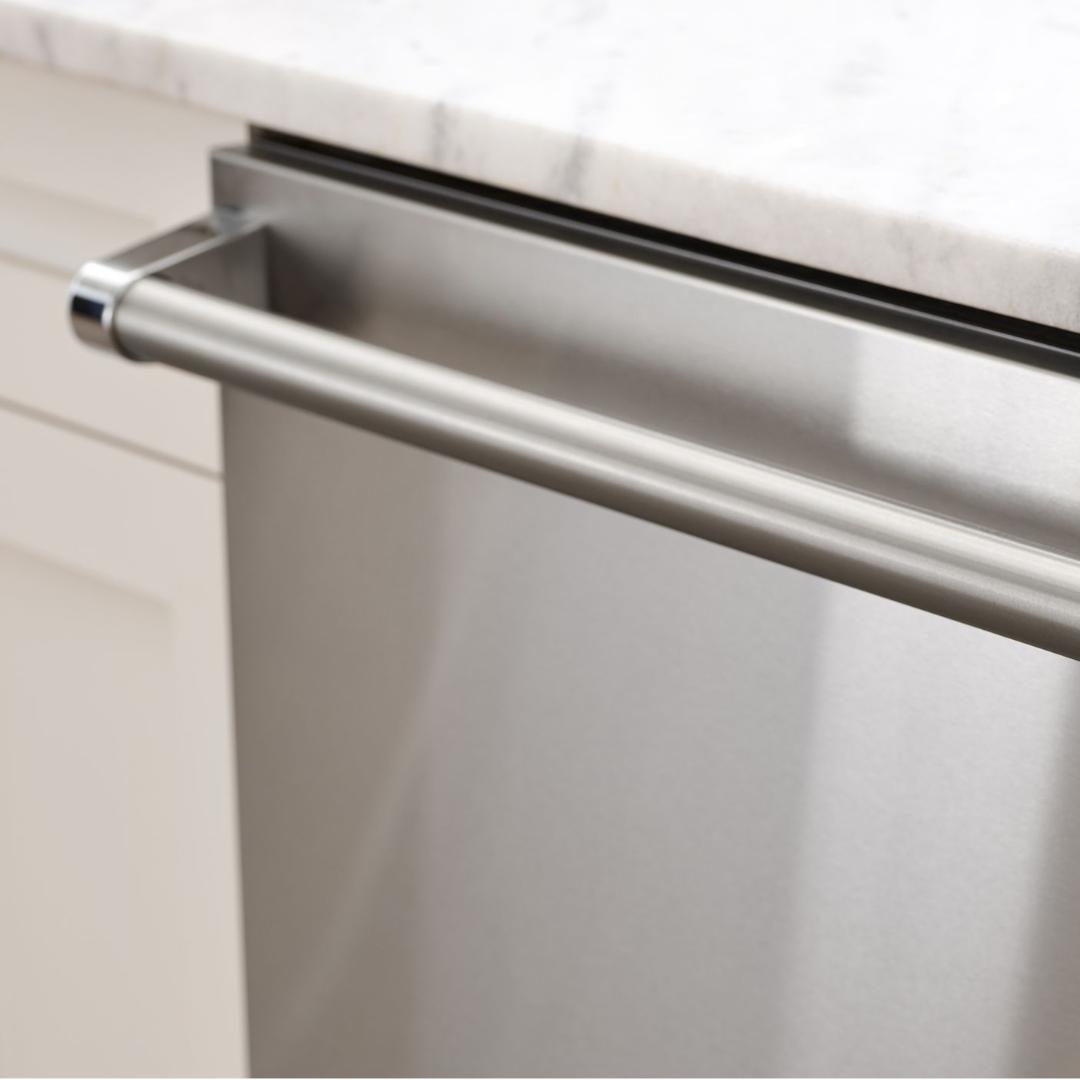 Viking 24-inch Built-In Dishwasher with OpenAir™ Drying Function VDWU724SS IMAGE 2