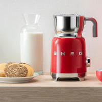 Smeg Retro-Style Milk Frother MFF11RDUS IMAGE 7