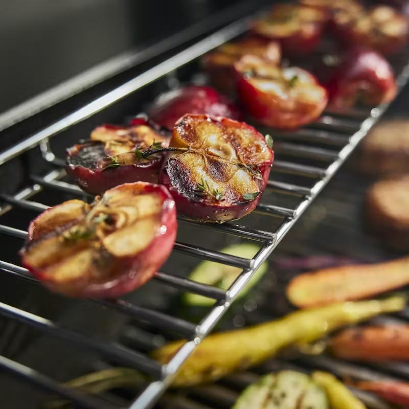 Weber Genesis SP-E-335 Gas Grill 1500582 IMAGE 3