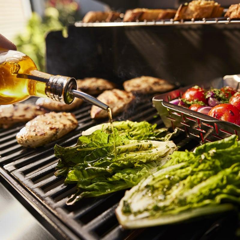 Weber Genesis E-335C Gas Grill 1500583 IMAGE 7