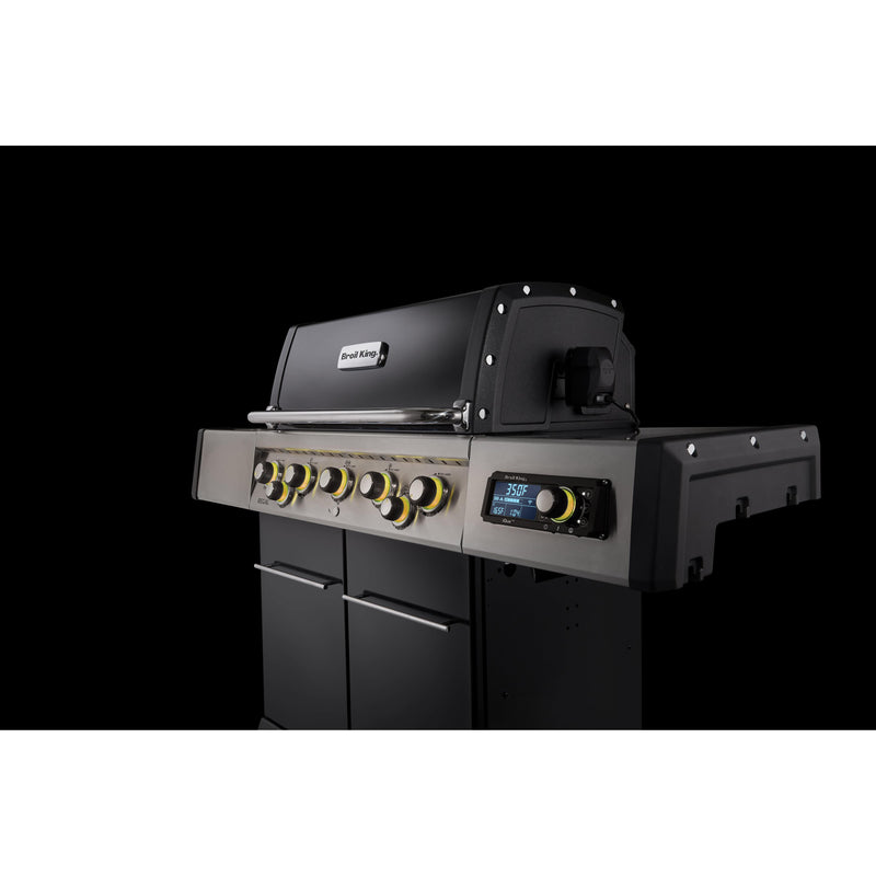 Broil King Regal Q 590 Pro IR Gas Grill 688247 IMAGE 11