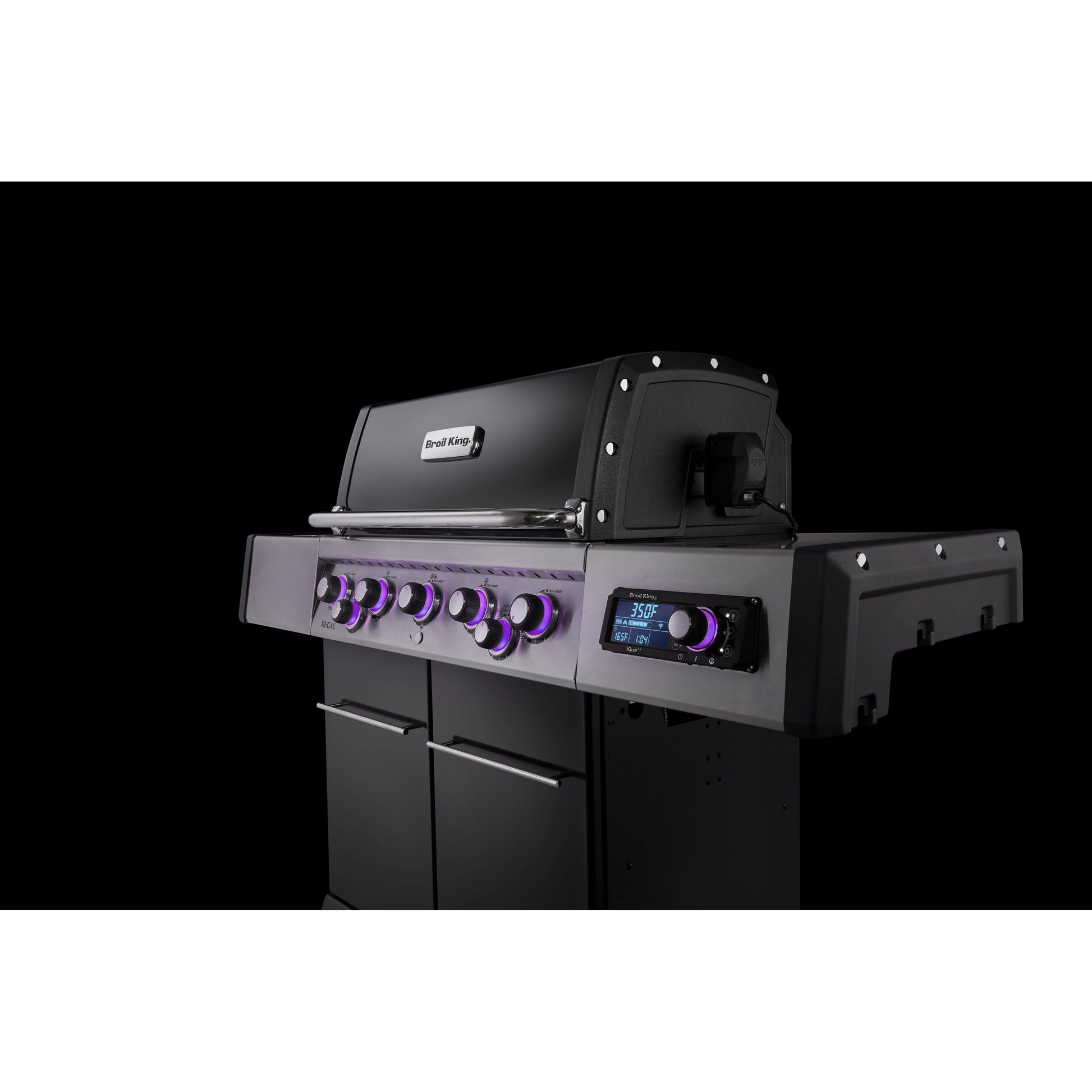 Broil King Regal Q 590 Pro IR Gas Grill 688247 IMAGE 6