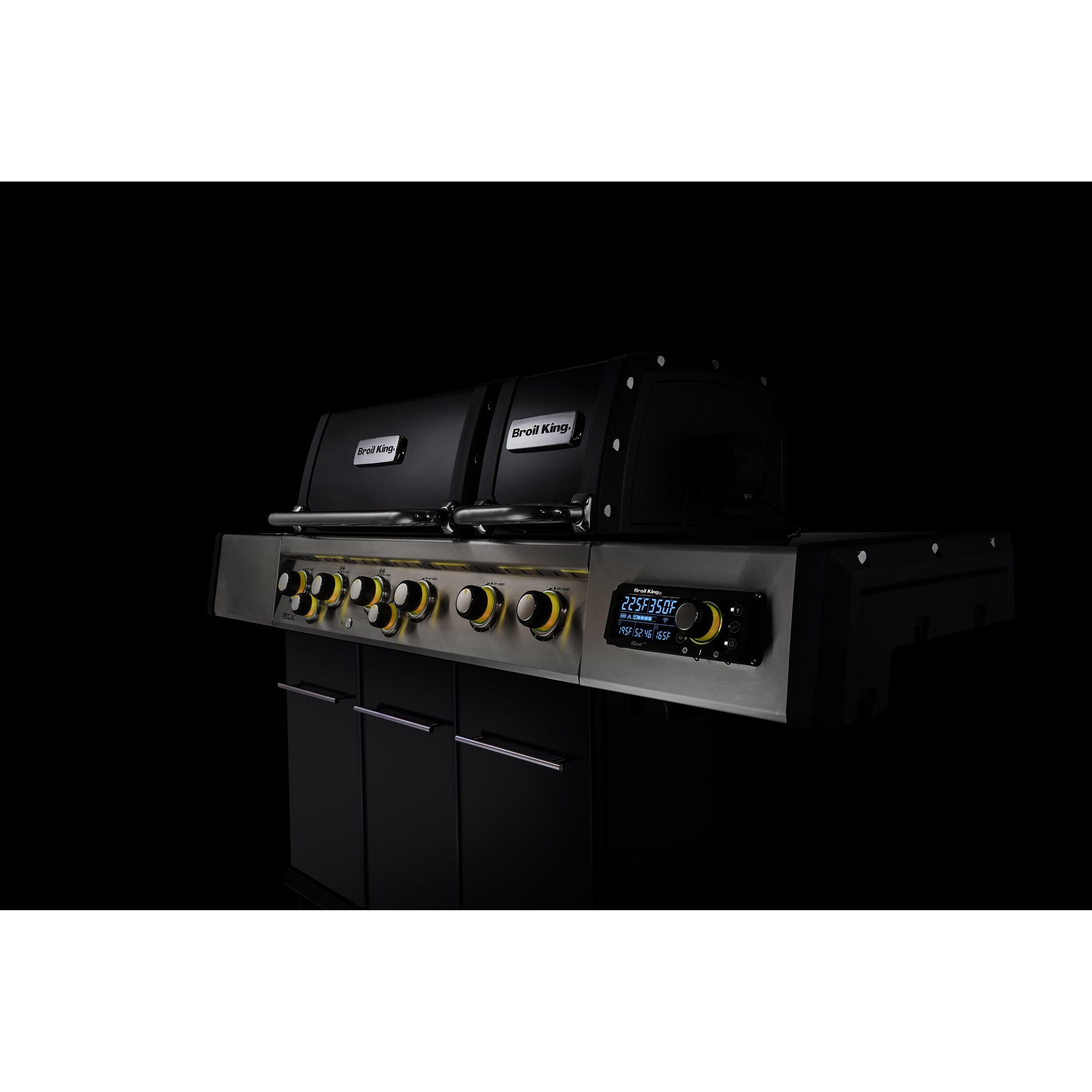 Broil King Regal Q 690 Pro IR Gas Grill 689244 IMAGE 10