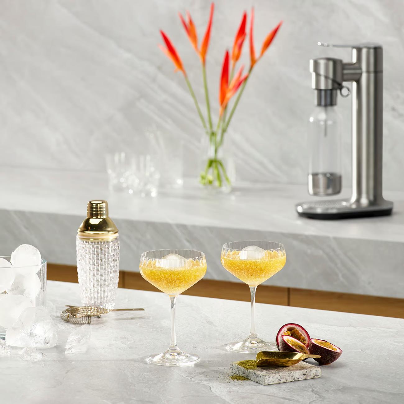 Breville InFizz™ Fusion Sparkling Water Maker BCA800DBL0ZNA1 IMAGE 2