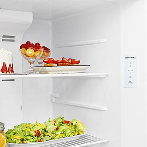 AVIVA 30-inch, 18 cu. ft. Freestanding Top Freezer Refrigerator ARTM180SE IMAGE 4