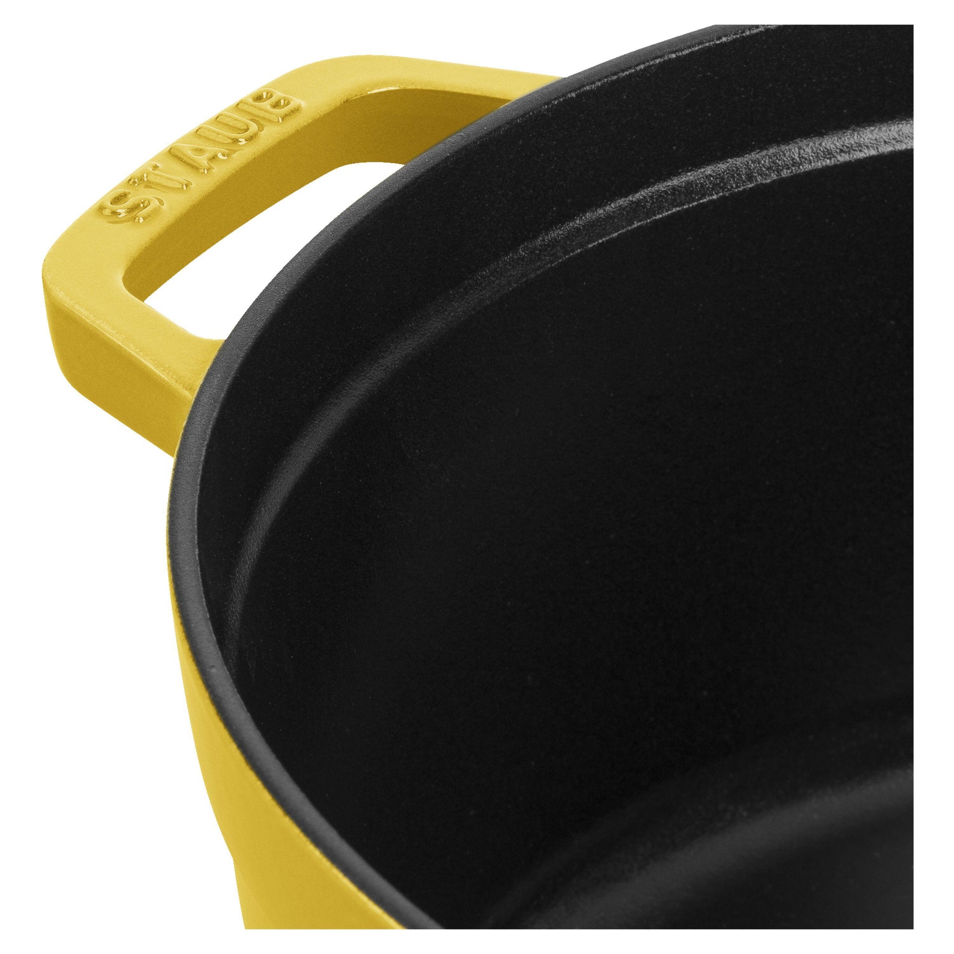Staub 5.25 Liter Cast Iron Round Cocotte 1029024 IMAGE 4