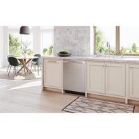 Thermador 24-inch Built-in Dishwasher with Professional Handle DWHD640EFP IMAGE 7