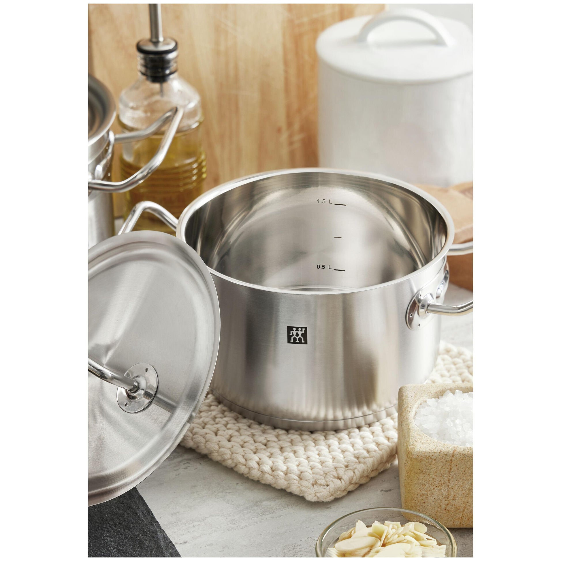 Zwilling 12-Piece Cookware Set 1015968 IMAGE 7