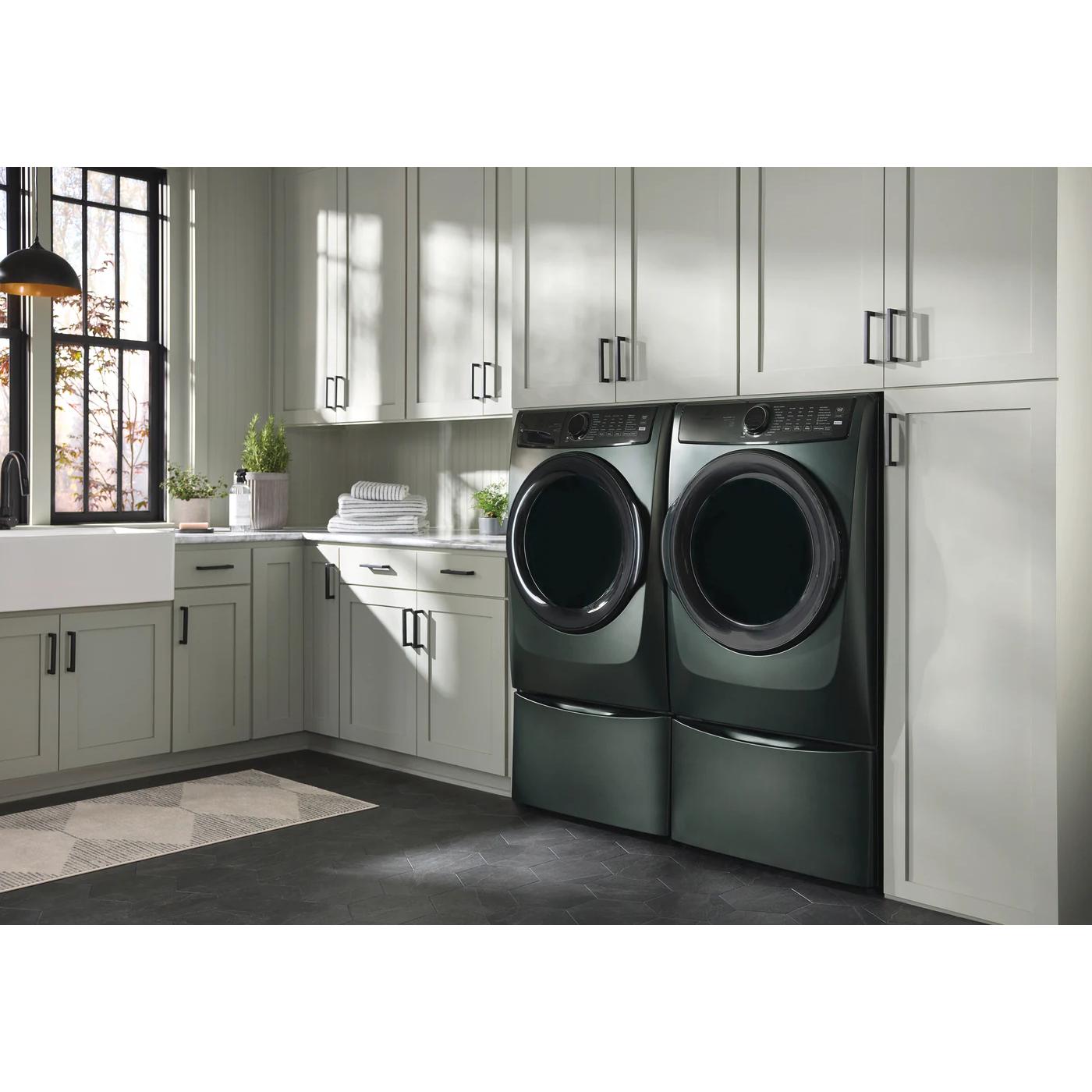 Electrolux 8.0 cu. ft. Front Load Perfect Steam™ Gas Dryer with Balanced Dry™ ELFG7738AA IMAGE 9