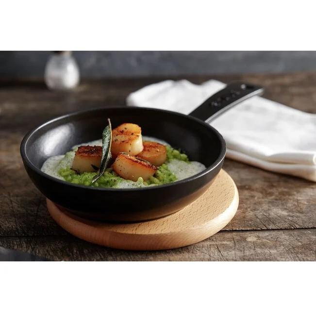 Staub 16 cm / 6.5 inch Cast Iron Frying Pan 1003354 IMAGE 2