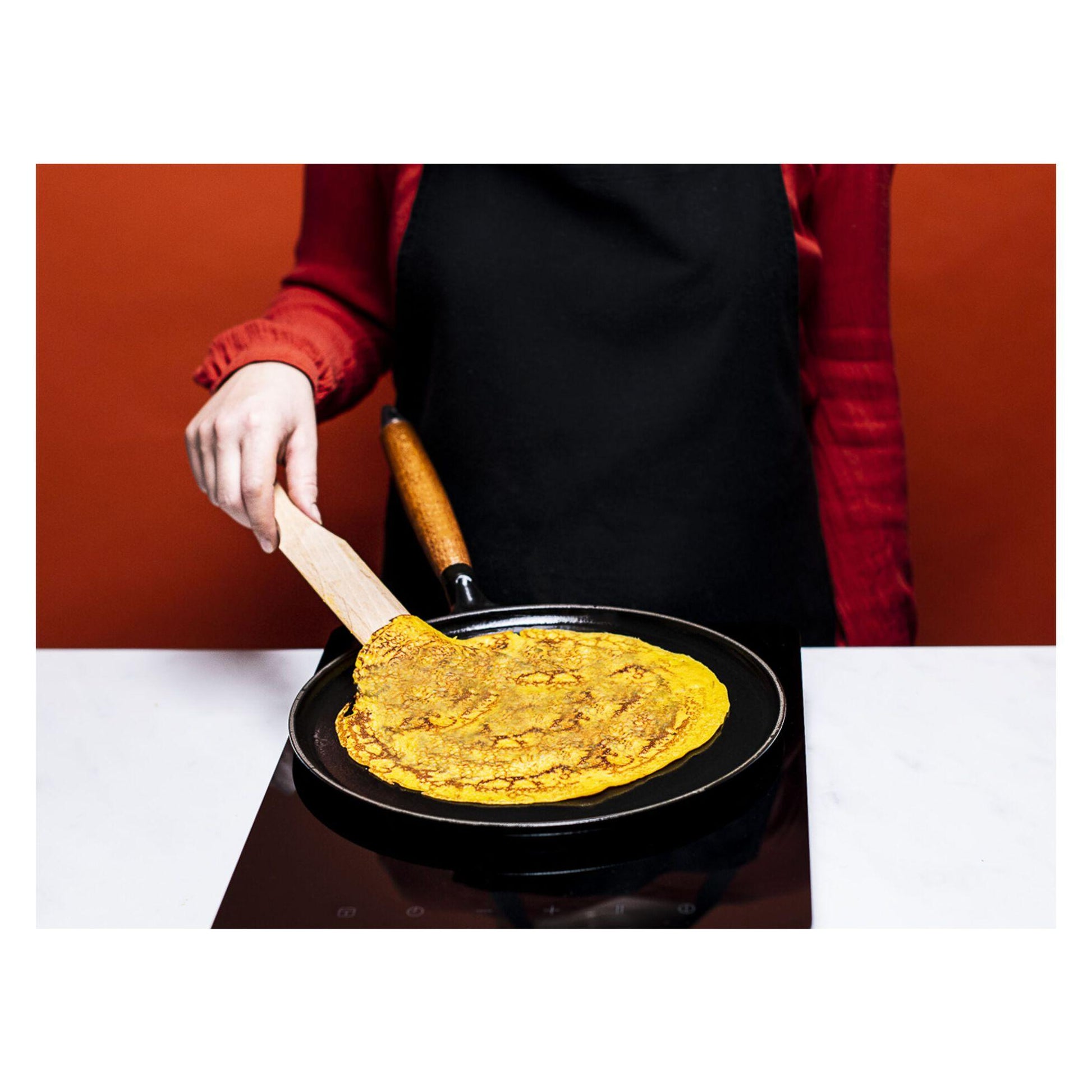 Staub Cast Iron Pancake Pan with Wooden Handle - 28 cm 1004084 IMAGE 6