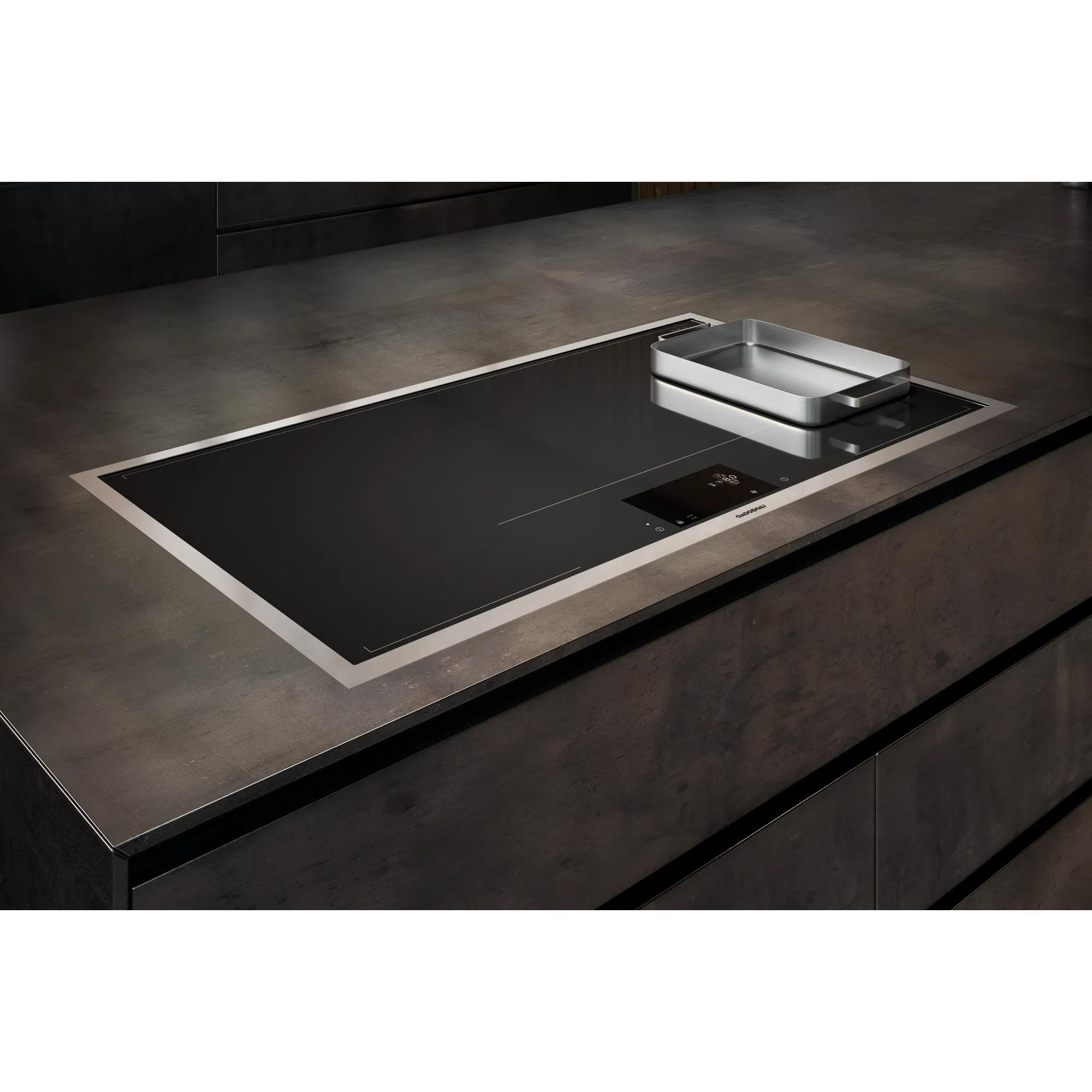 Gaggenau 30-inch 400 series Full surface induction cooktop CX482612 IMAGE 3