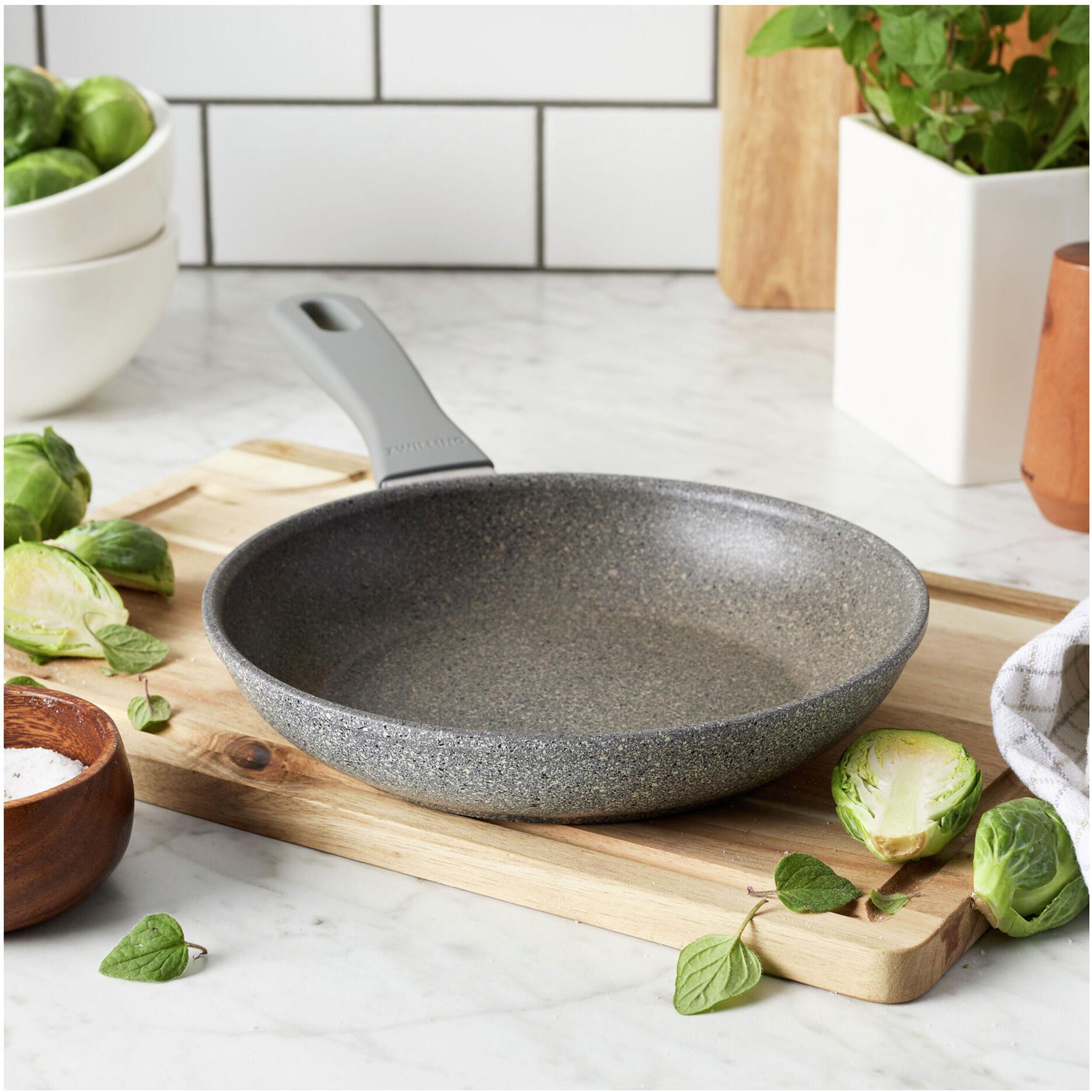 Zwilling 8-inch Frying Pan 1029755 IMAGE 4