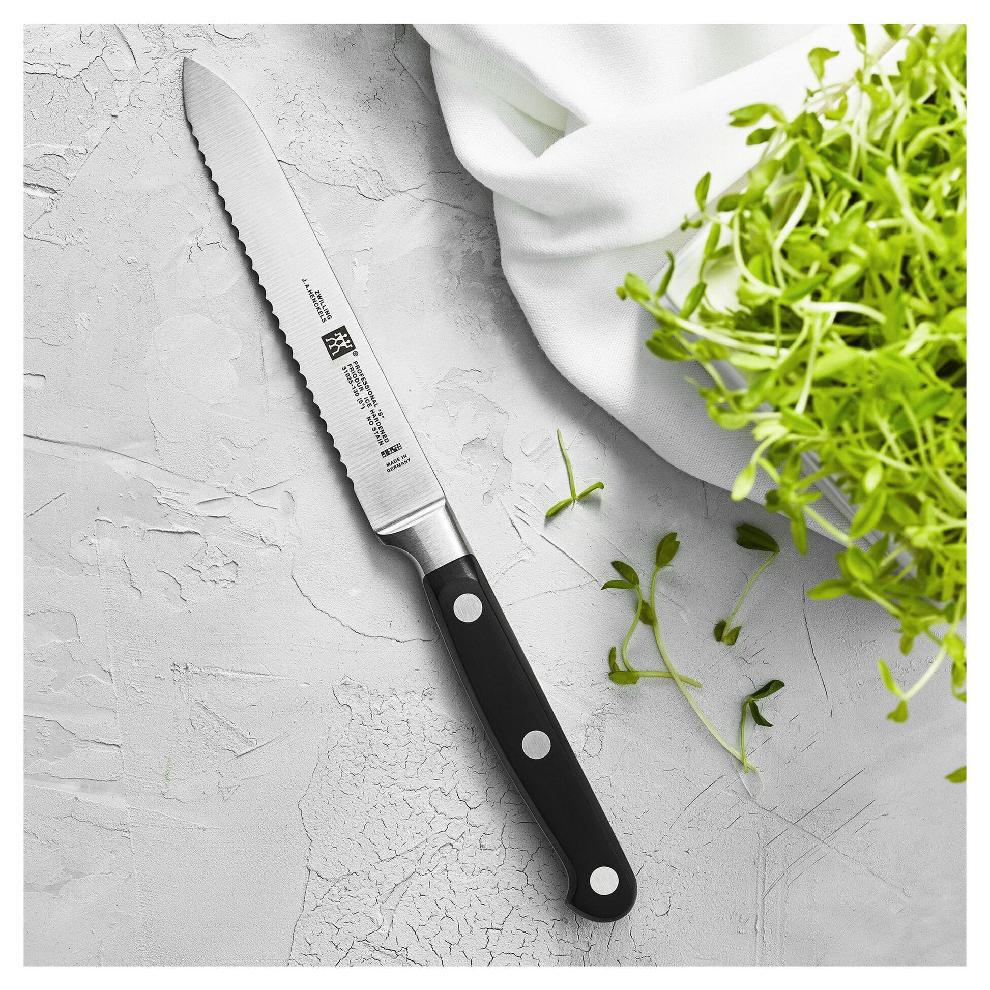 Zwilling Professional S 5-inch Utility Knife 1001496 IMAGE 3