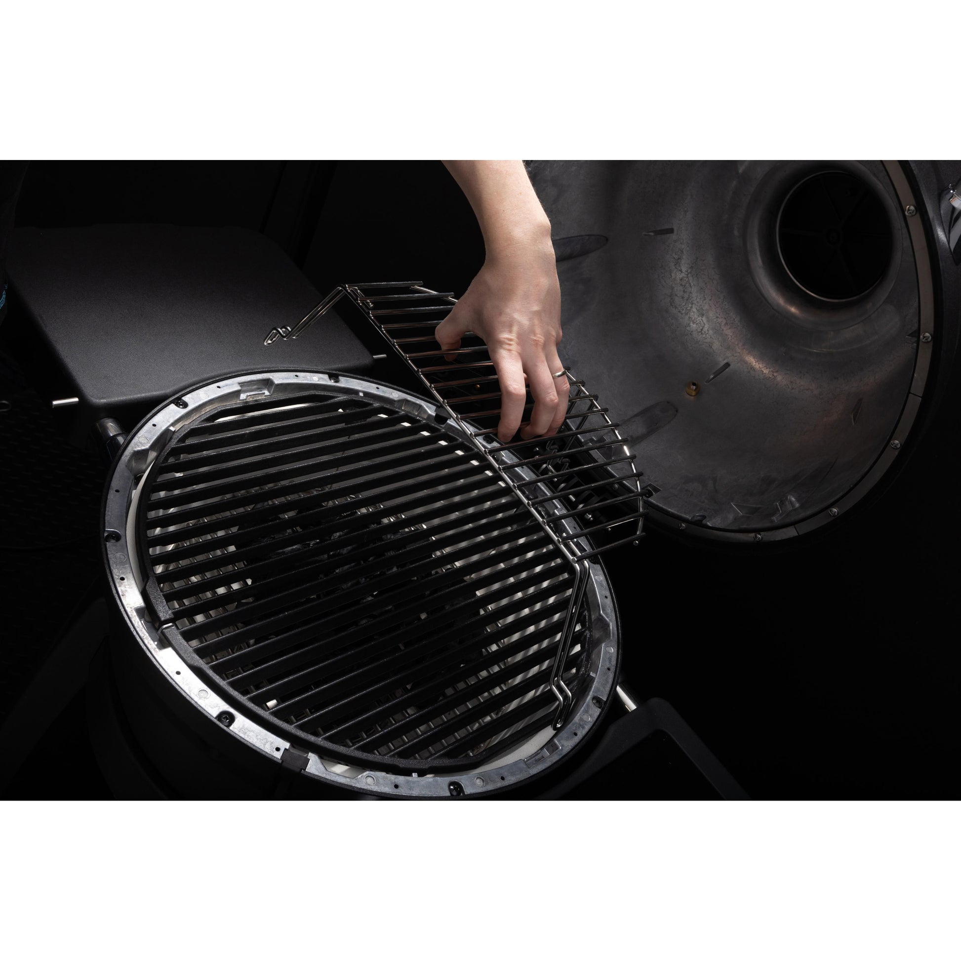 Broil King Keg Kamado Charcoal 420150 IMAGE 16
