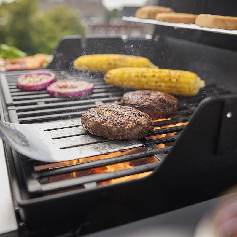 Weber Spirit® E-210 Gas Grill - Propane 1501000 IMAGE 5