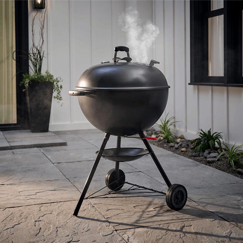 Weber 22-inch Original Kettle® Charcoal Grill 1501278 IMAGE 8